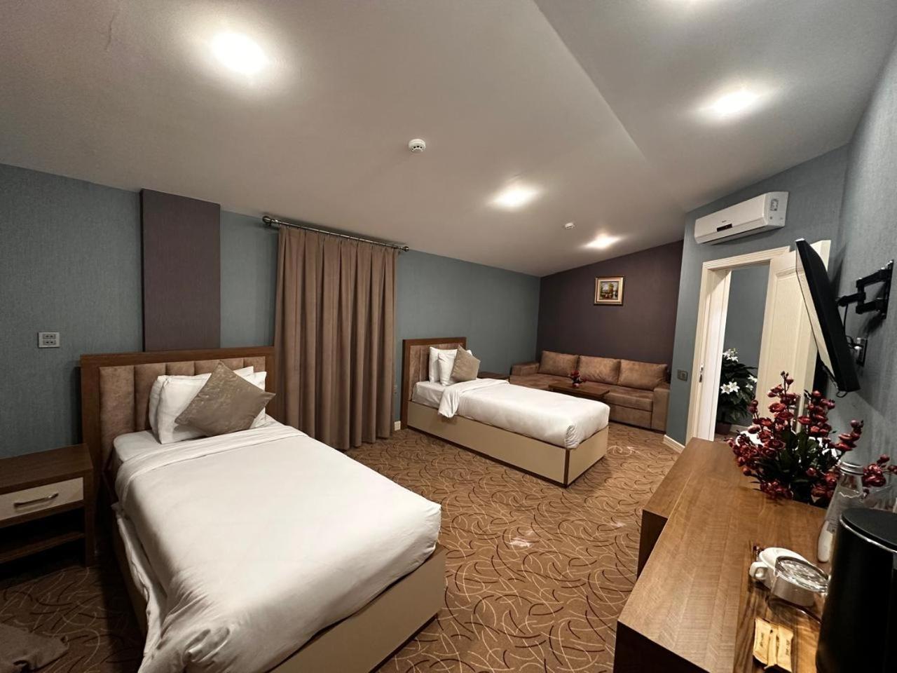Royal Meridien Hotel Bakoe Buitenkant foto