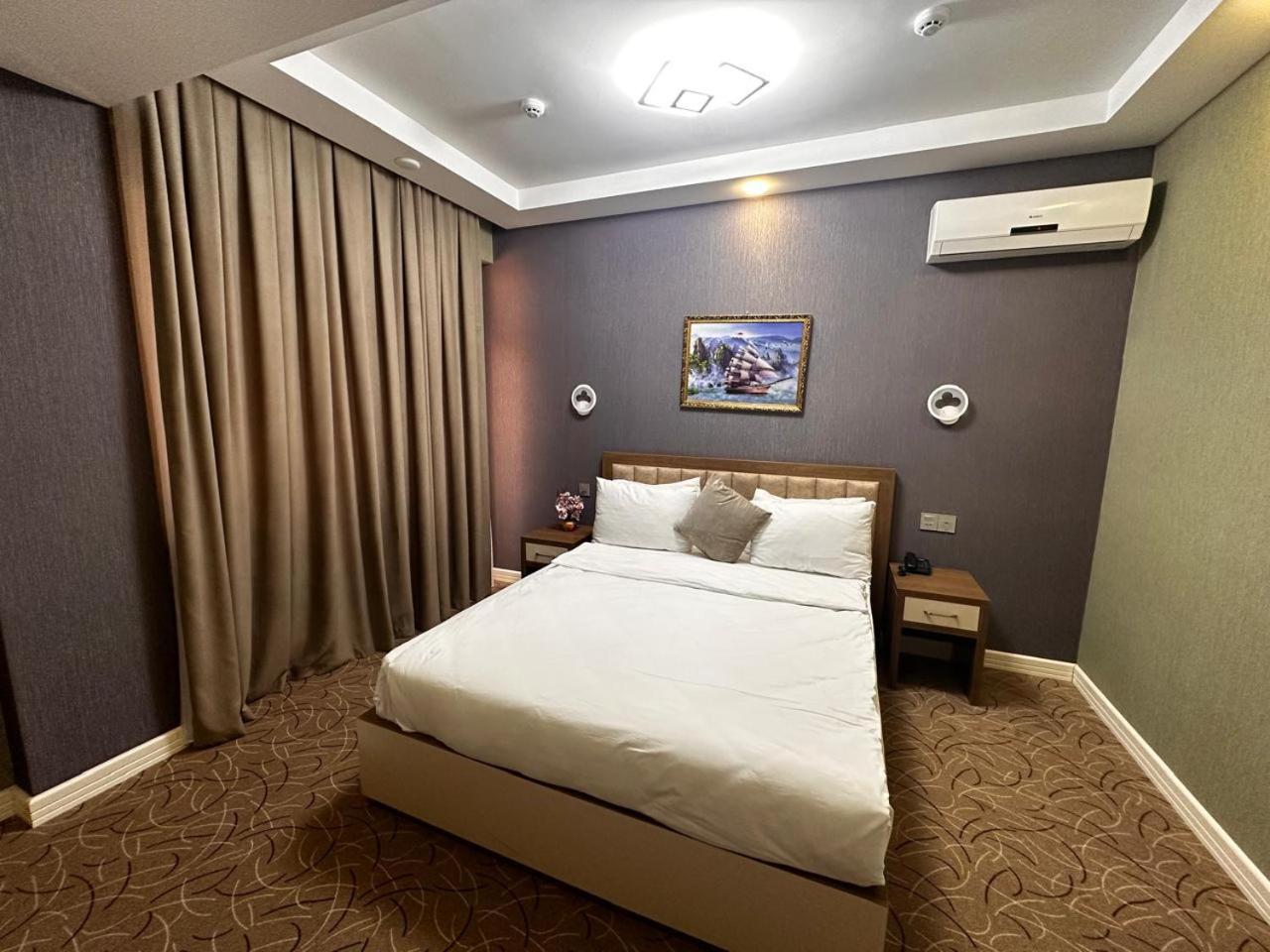 Royal Meridien Hotel Bakoe Buitenkant foto