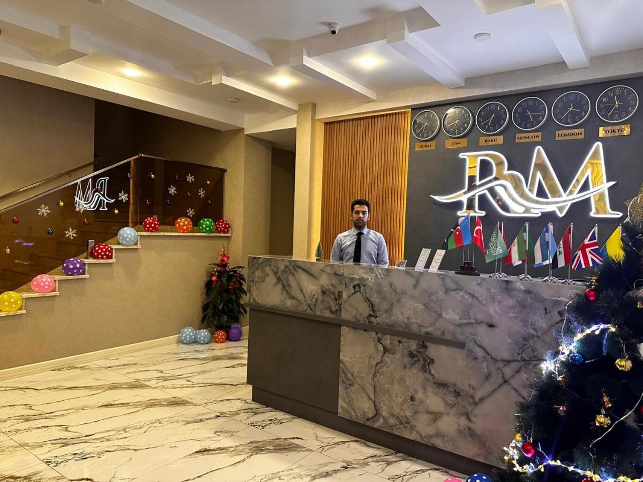 Royal Meridien Hotel Bakoe Buitenkant foto